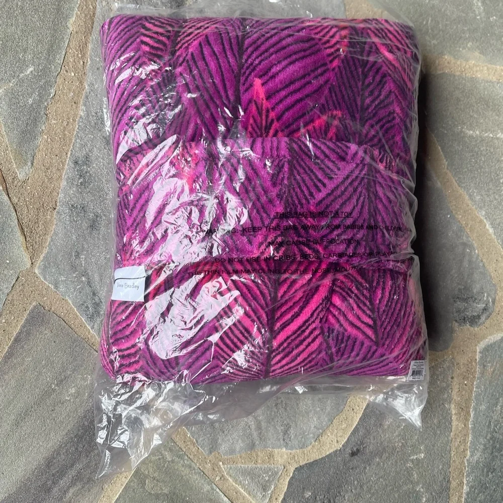 Banana Leaves Fuchsia- Travel Blanket w/ Trolley Sleeve